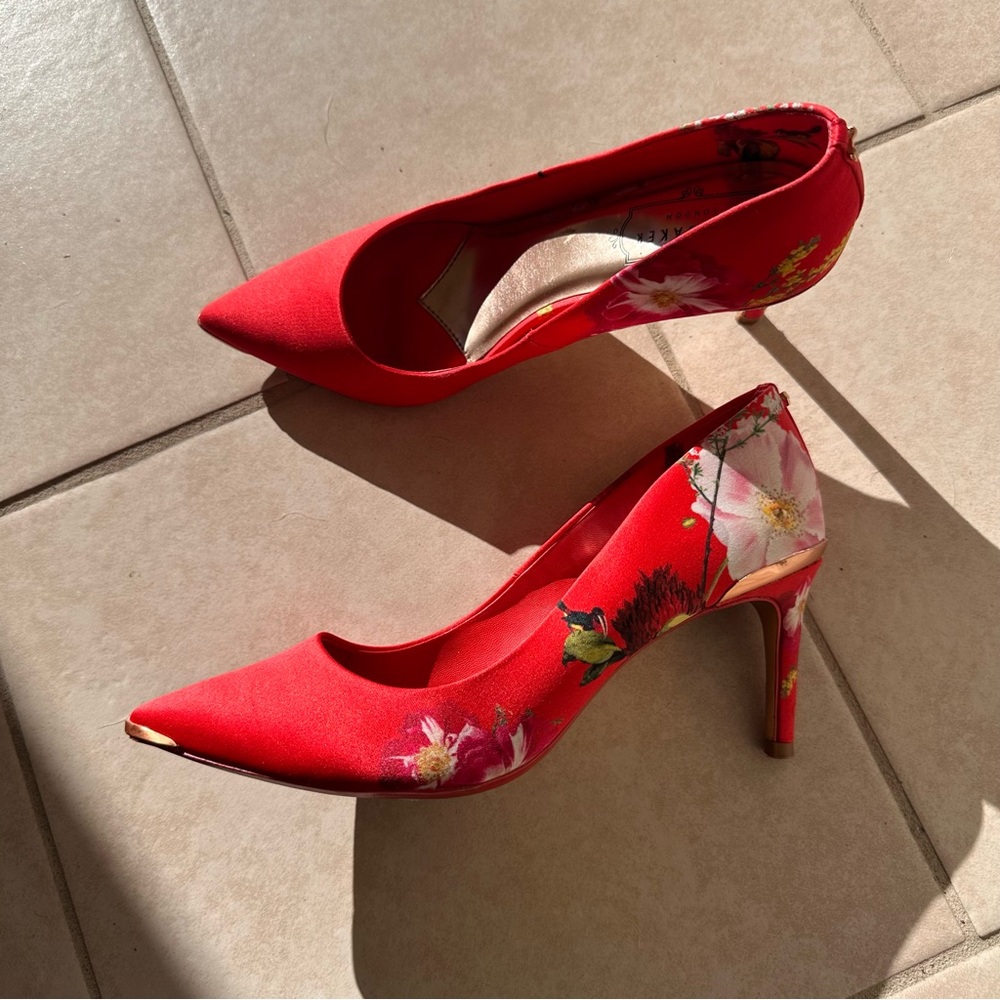 Ted Baker Elegant Red Floral Women's Pointed Toe Heels